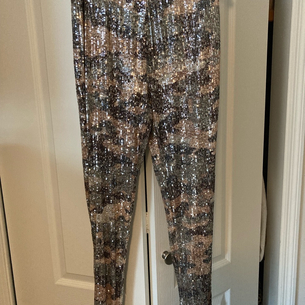 VENUS Gold and Silver Sequin Fabric- Medium